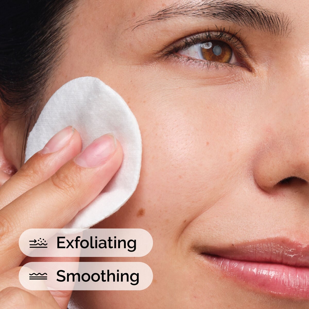 glycolic-acid-7-exfoliating-toner-n1 ord-glycolic-acid-exfoliating-toner-model-application-with-benefits.jpg
